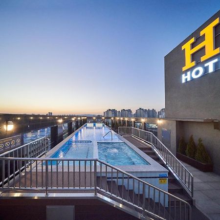 Gwangju H1 Hotel Gwangju Metropolitan City Exterior foto