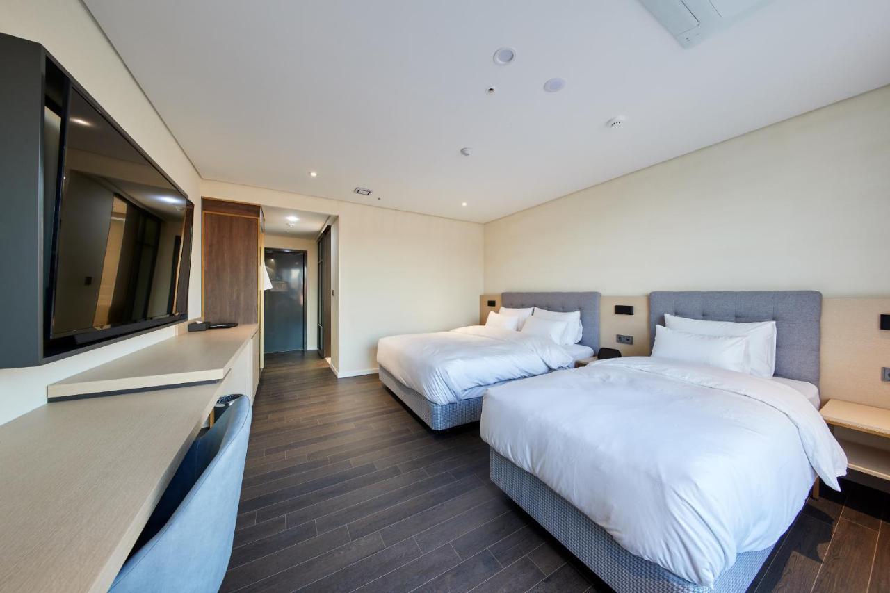 Gwangju H1 Hotel Gwangju Metropolitan City Exterior foto