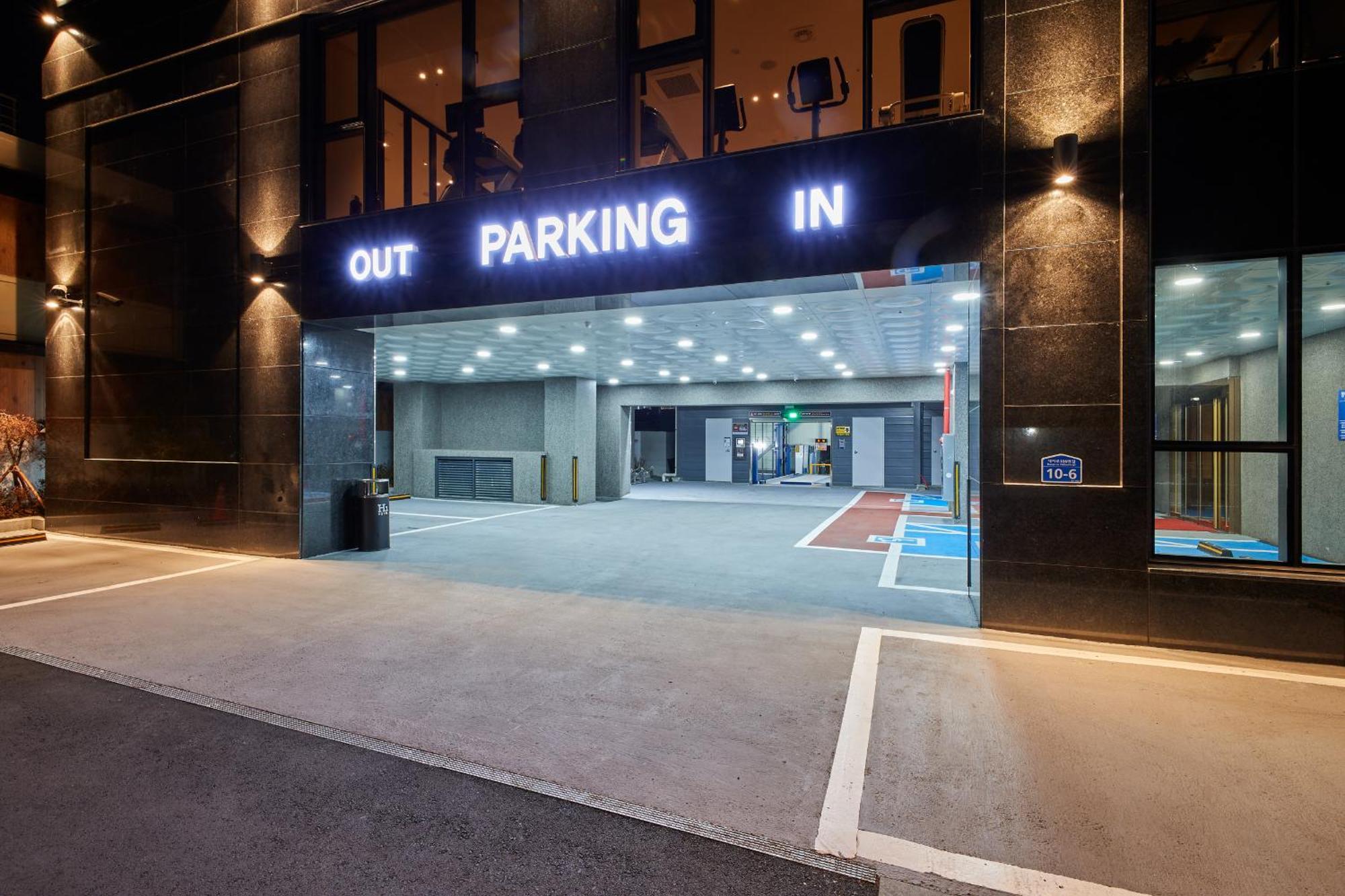 Gwangju H1 Hotel Gwangju Metropolitan City Exterior foto